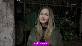 Пока ебарь не пришел, потрахаемся, кончи в ротик!